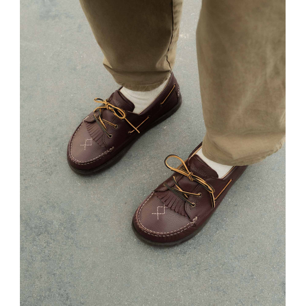 DECK 3 - BROWN MAHOGANY